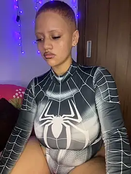 Charlotee  online show from 1, 11, 2025