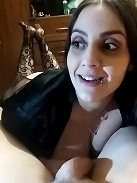 Snapshot of Sexycouplexxx69 chatting on 5, 1, 2025 Sexycouplexxx69 online show from 5, 1, 2025