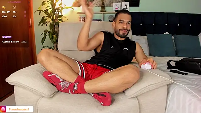 Snapshot of Neganhot_ chatting on 17, 2, 2026 Neganhot online show from 17, 2, 2026