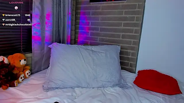 liam oficial02 online show from 12, 2, 2026