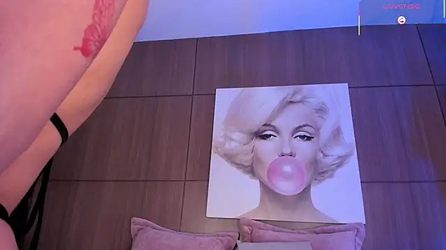 AgattaDuque online show from 11, 4, 2026