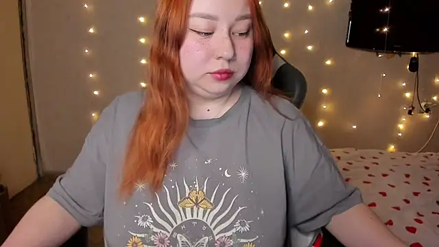 Snapshot of Milafoxxxy chatting on 25, 2, 2025 Milafoxxxy online show from 25, 2, 2025