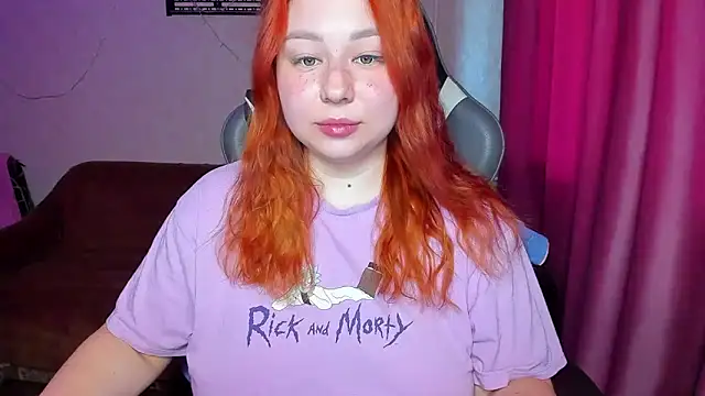 Snapshot of Milafoxxxy chatting on 19, 9, 2025 Milafoxxxy online show from 19, 9, 2025