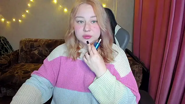 Snapshot of Milafoxxxy chatting on 7, 10, 2025 Milafoxxxy online show from 7, 10, 2025