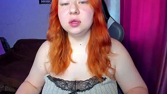 Snapshot of Milafoxxxy chatting on 22, 9, 2025 Milafoxxxy online show from 22, 9, 2025