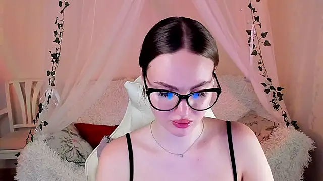 MishkaMe online show from 5, 11, 2025