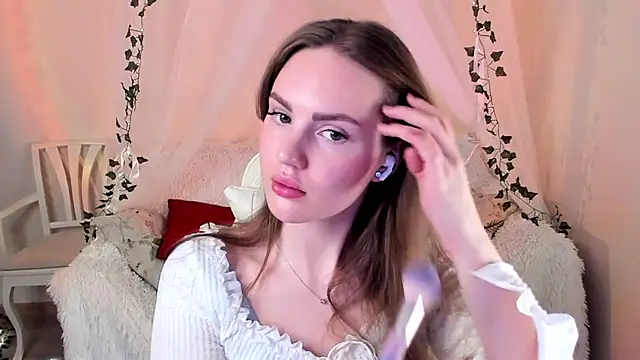 MishkaMe online show from 12, 10, 2025