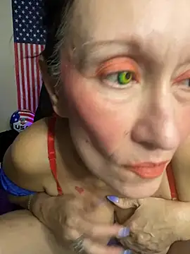 Snapshot of TheDime chatting on 5, 7, 2026 TheDime online show from 5, 7, 2026