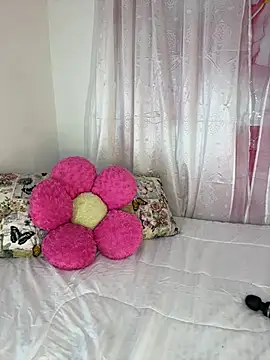 Snapshot of nashi_ra chatting on 18, 6, 2026 nashi ra online show from 18, 6, 2026