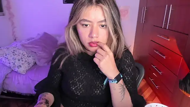 StephaniFox online show from 24, 3, 2026