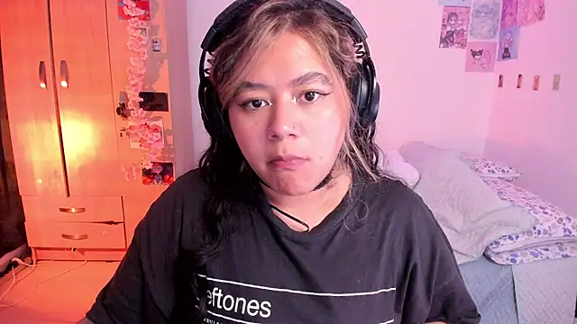 StephaniFox online show from 11, 3, 2025