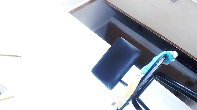 taniabigxx online show from 15, 3, 2026