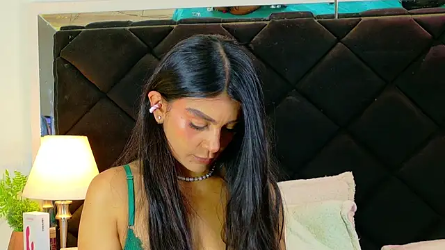 Holly Brensonexx  online show from 19, 10, 2025