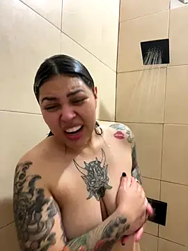 miacanela xo online show from 6, 10, 2025