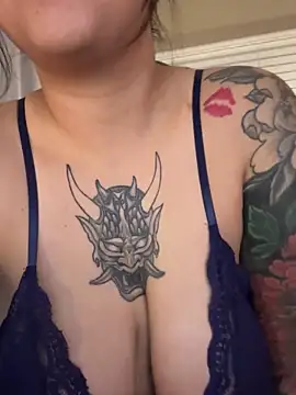 miacanela xo online show from 19, 3, 2025