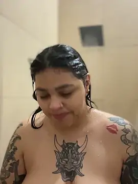 miacanela xo online show from 15, 10, 2025