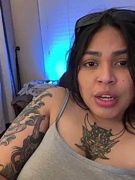 miacanela xo online show from 6, 3, 2025