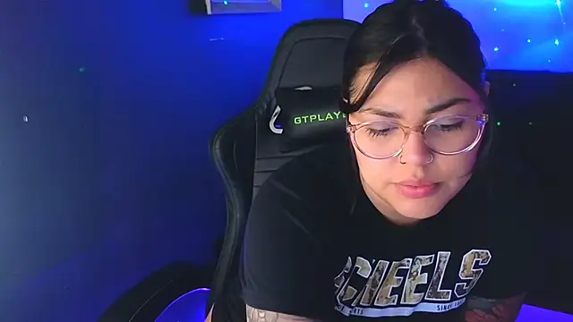 miacanela xo online show from 9, 9, 2025