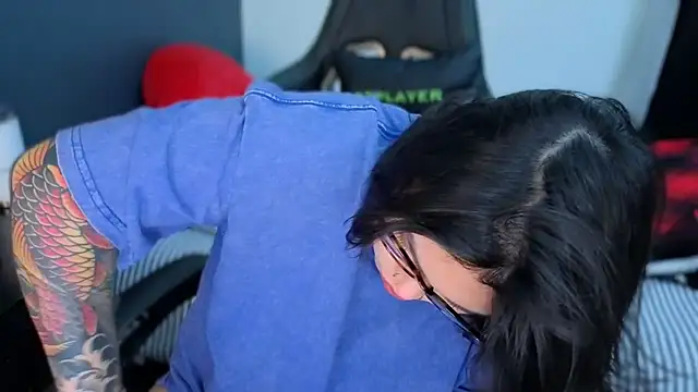 miacanela xo online show from 15, 3, 2026