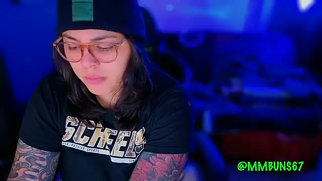 miacanela xo online show from 29, 10, 2025