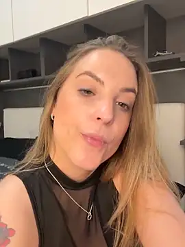 Snapshot of LiliMorganxxx chatting on 1, 3, 2026 LiliMorganxxx online show from 1, 3, 2026