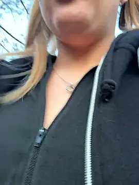 Snapshot of LiliMorganxxx chatting on 6, 2, 2026 LiliMorganxxx online show from 6, 2, 2026