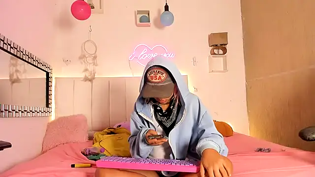 lilith horny online show from 10, 3, 2026