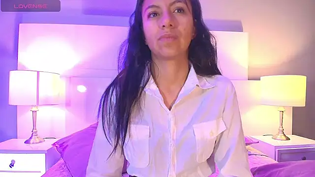 Snapshot of Tamaraakins chatting on 1, 10, 2025 Tamaraakins online show from 1, 10, 2025