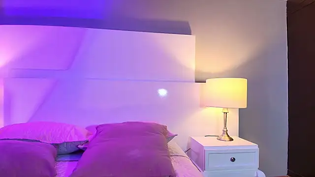 Snapshot of Tamaraakins chatting on 12, 9, 2025 Tamaraakins online show from 12, 9, 2025