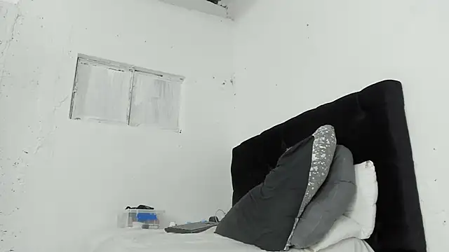 lana whitee online show from 26, 11, 2025