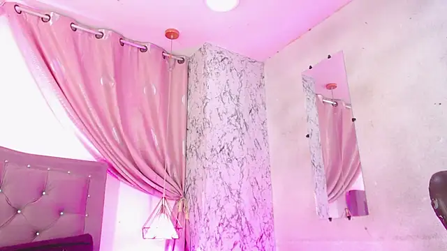 Snapshot of Maite_Foxx chatting on 9, 1, 2025 Maite Foxx online show from 9, 1, 2025