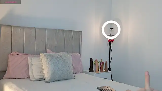 1m megan online show from 19, 4, 2026