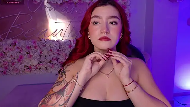 ViolettCastel online show from 6, 2, 2026