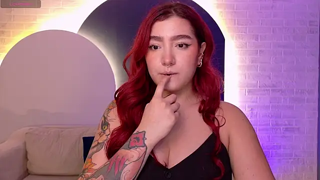 ViolettCastel online show from 4, 3, 2026