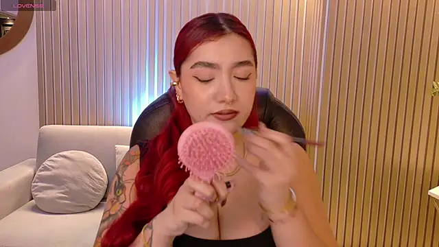 ViolettCastel online show from 4, 11, 2025