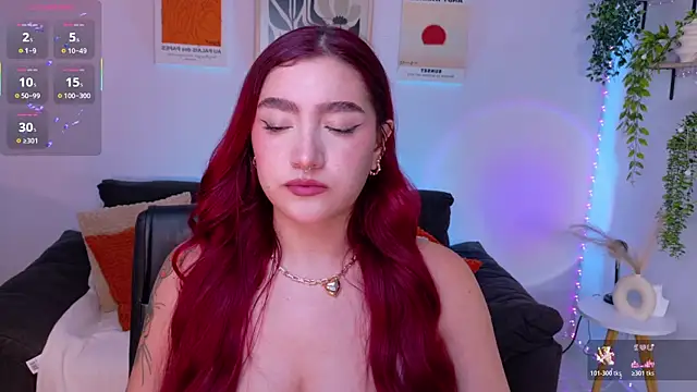 Snapshot of ViolettCastel chatting on 11, 7, 2026 ViolettCastel online show from 11, 7, 2026
