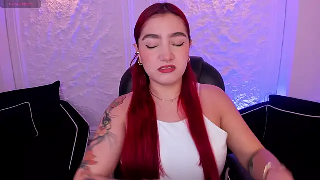 ViolettCastel online show from 17, 10, 2025