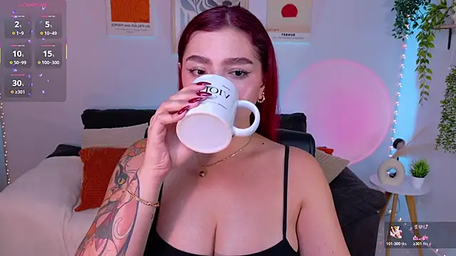 Snapshot of ViolettCastel chatting on 28, 6, 2026 ViolettCastel online show from 28, 6, 2026