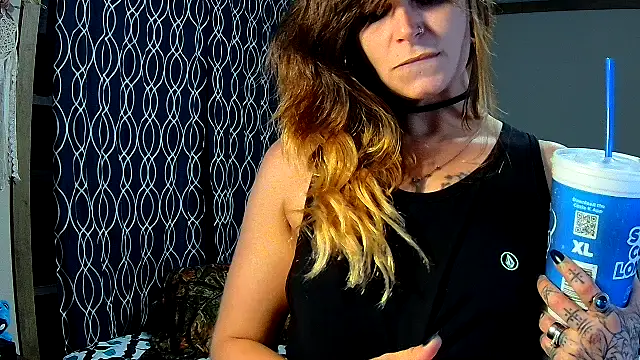 ZeelaXoXo online show from 2, 10, 2025