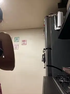 Kimmymadison- online show from 10, 9, 2025