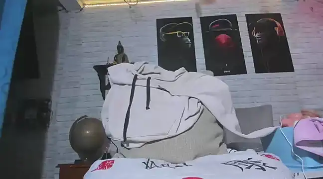 Kimmymadison- online show from 1, 3, 2025