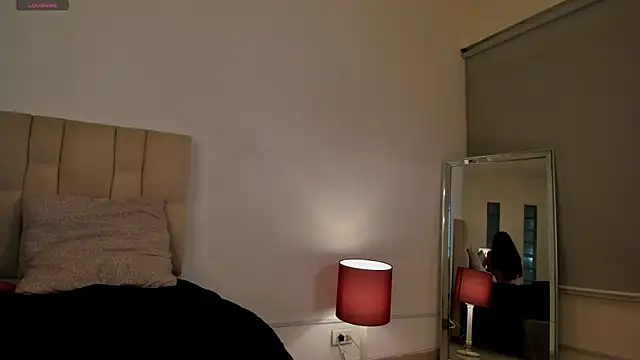 Snapshot of Roxxy_mora chatting on 21, 3, 2025 Roxxy mora online show from 21, 3, 2025