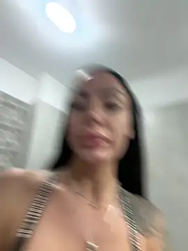 RaquelleVon online show from 29, 3, 2026