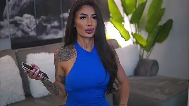 RaquelleVon online show from 12, 9, 2025