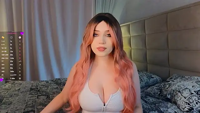 AsteriaHamel online show from 6, 3, 2025