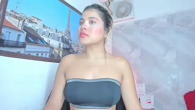 Snapshot of sofiacastillo01 chatting on 28, 5, 2026 sofiacastillo01 online show from 28, 5, 2026