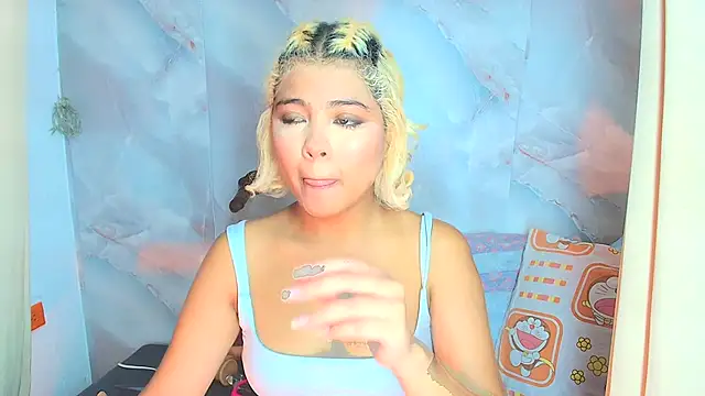 sofiacastillo01 online show from 16, 7, 2026