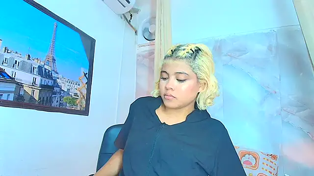 sofiacastillo01 online show from 12, 7, 2026