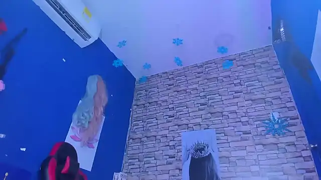 sofiacastillo01 online show from 20, 3, 2025