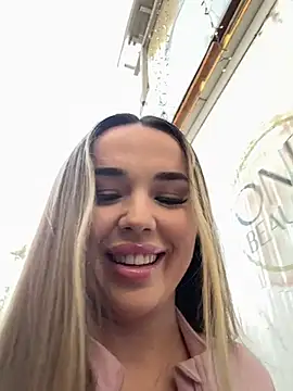 Snapshot of EvaSunderland chatting on 23, 5, 2026 EvaSunderland online show from 23, 5, 2026